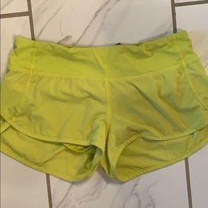 Lululemon women’s 2.5 inch speed short